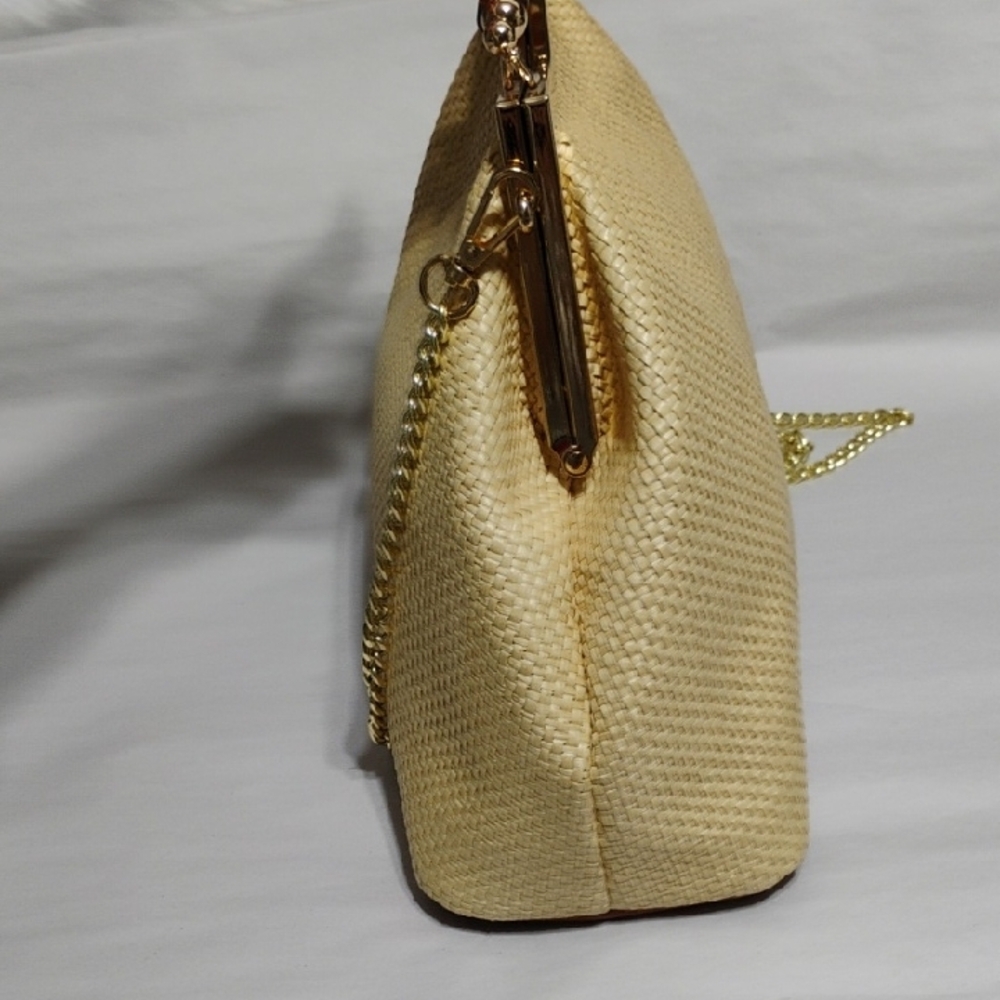 SALE! NWOT Valentina Fiore Rattan Chic Woven Bag W Removable Gold Chain Strap - Picture 4 of 11